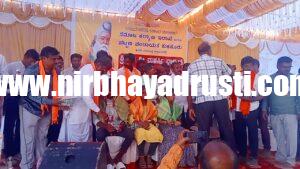 ಮಹರ್ಷಿ ವಾಲ್ಮೀಕಿಯವರ ಆದರ್ಶಗಳನ್ನು ಜೀವನದಲ್ಲಿ ಅಳವಡಿಸಿಕೊಂಡು ಉತ್ತಮ ಸಮಾಜ ನಿರ್ಮಾಣ ಮಾಡು ವಂತೆ ಕರೆ:-ಡಾ. ಪಕೀರಪ್ಪ ವಜ್ರಬಂಡಿ ಸಾಹಿತಿಗಳು ಮತ್ತು ನಿವೃತ್ತ ಪ್ರಾಚಾರ್ಯರು